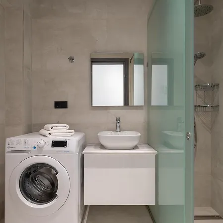 Asterias Apartment *